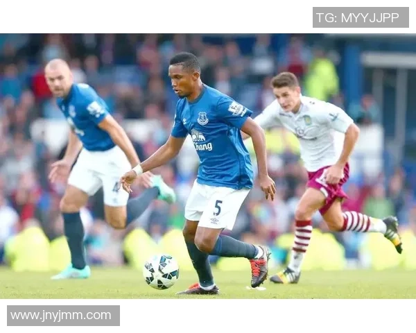 聚焦身披14号战袍的传奇球星探寻其绿茵场上的非凡故事 聚焦身披14号战袍的传奇球星探寻其绿茵场上的非凡故事