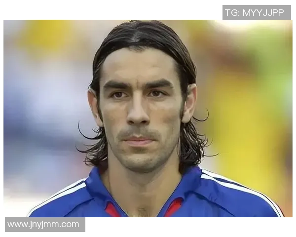 足球14号球星经典头像图集大全 展现传奇人物独特魅力 足球14号球星经典头像图集大全 展现传奇人物独特魅力