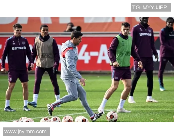 中国低调足球球星崛起背后的故事与不为人知的奋斗历程